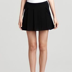 Theory Wool Ponte Pleated Skirt in black